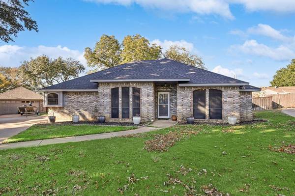 Grapevine, TX 76051,1417 Bayou Road