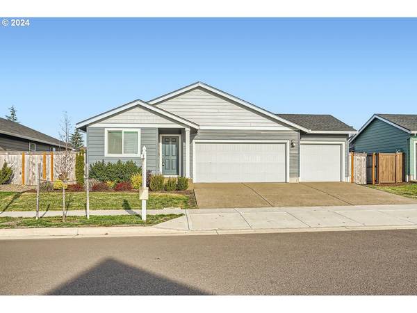 1851 SMITH DR, Woodburn, OR 97071