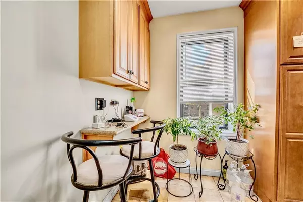 Brooklyn, NY 11230,1171 Ocean Pkwy #2B