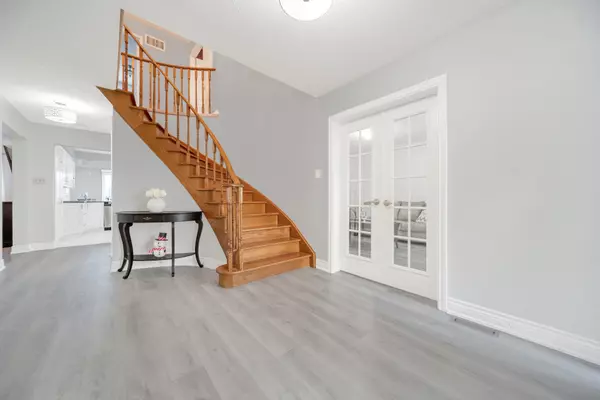 Orangeville, ON L9W 4M8,224 EDENWOOD CRES