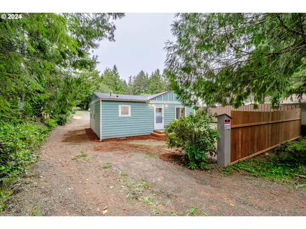 Florence, OR 97439,89314 SHORE CREST DR