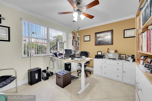 Sunrise, FL 33322,2524 NW 104th Ave  #201