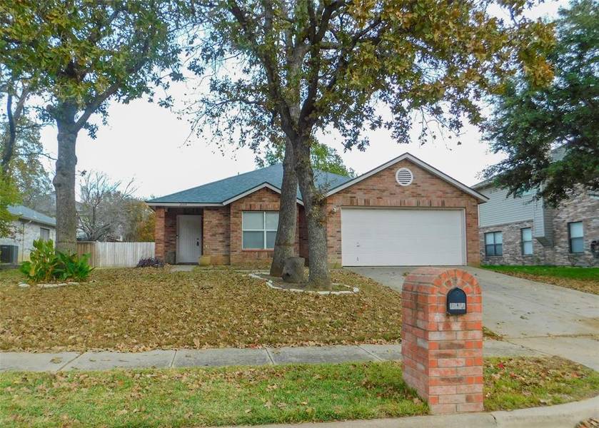 2604 Stone Creek Lane, Corinth, TX 76210