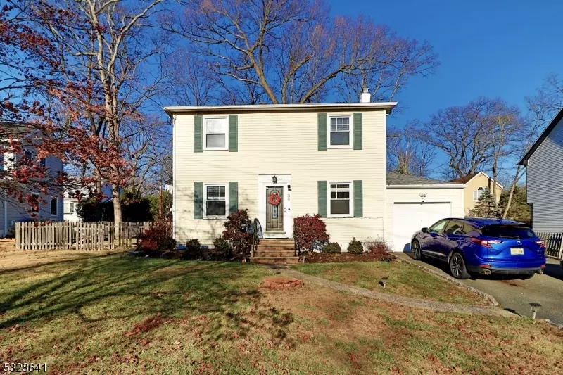 34 Midway Dr, Livingston Twp., NJ 07039