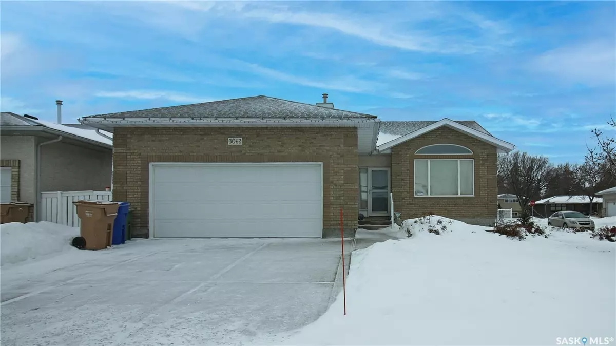 Regina, SK S4S 7J3,3062 BIRCH CRESCENT