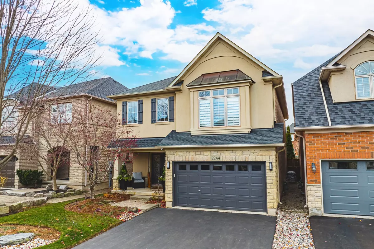 Oakville, ON L6M 0A6,2244 Dewsbury DR