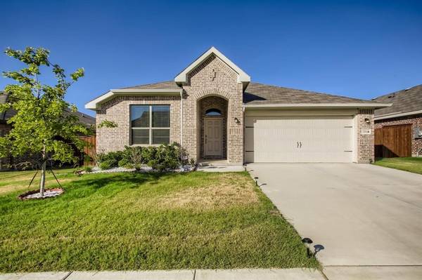 3304 Maroon Creek Road, Aubrey, TX 76227