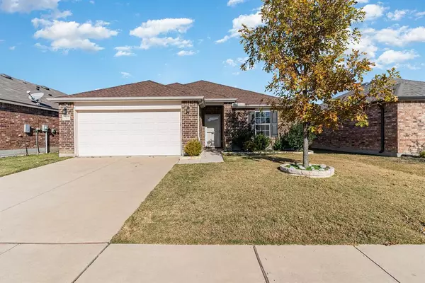 3125 Manuel Creek Drive, Little Elm, TX 75068