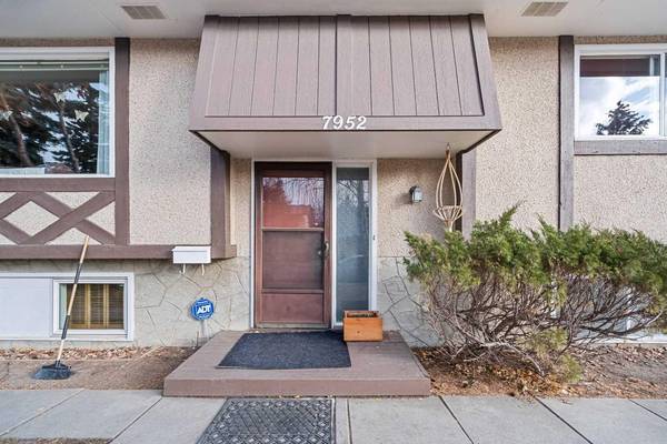 Calgary, AB T2K 4H7,7952 Huntwick CRES Northeast