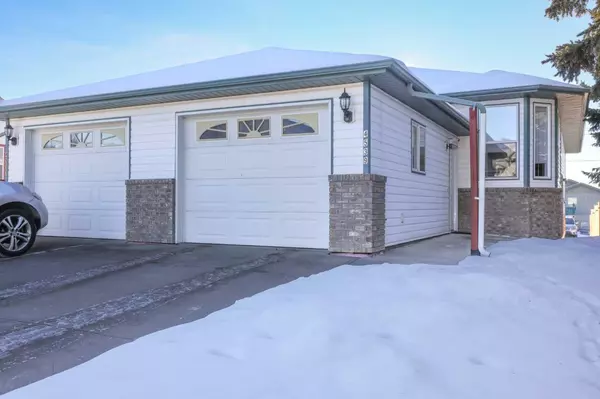 4537 &4539 46 AVE, Rocky Mountain House, AB T4T 1C6