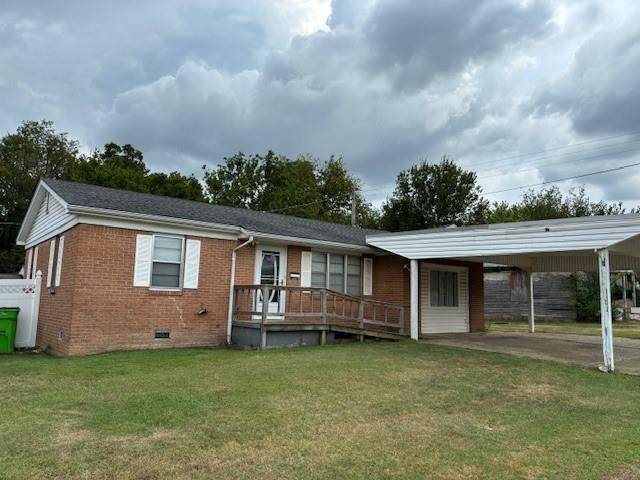 201 S 5th Street, Okemah, OK 74859