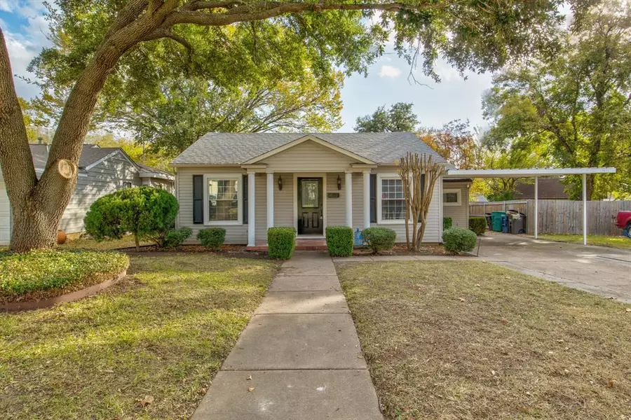 7433 Pensacola Avenue, Fort Worth, TX 76116