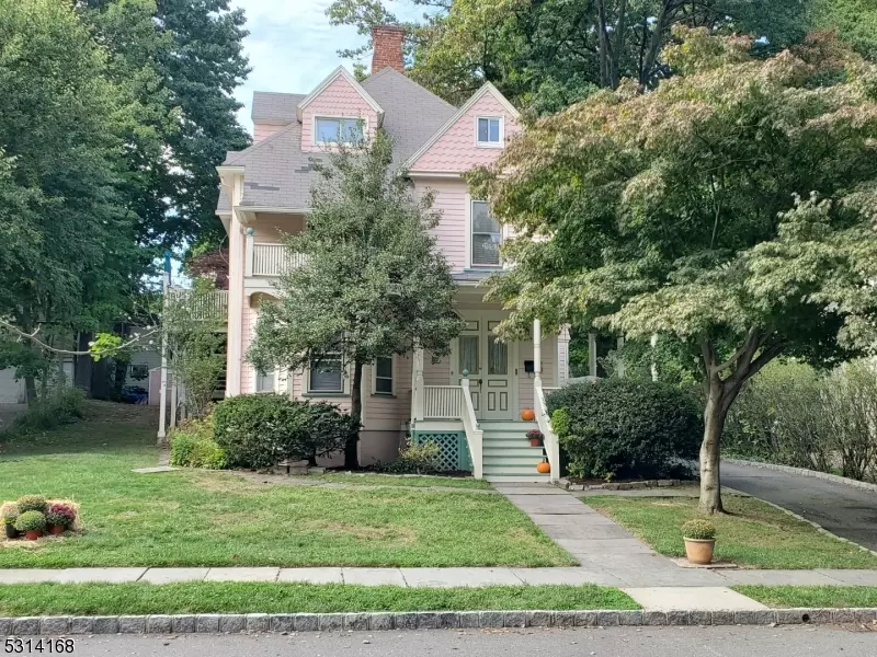 44 Christopher St, Montclair Twp., NJ 07042