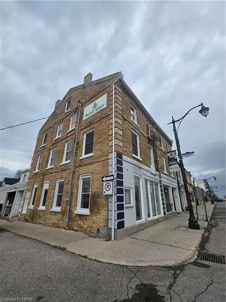 441 Main ST #302, South Huron, ON N0M 1S2