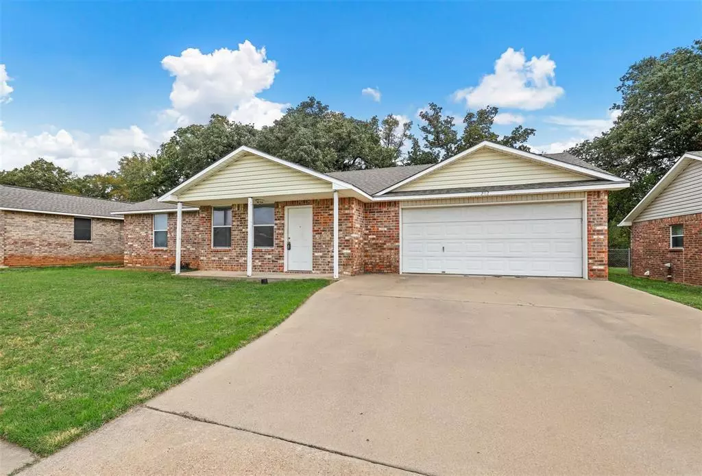 Granbury, TX 76049,212 Bobbie Ann Court