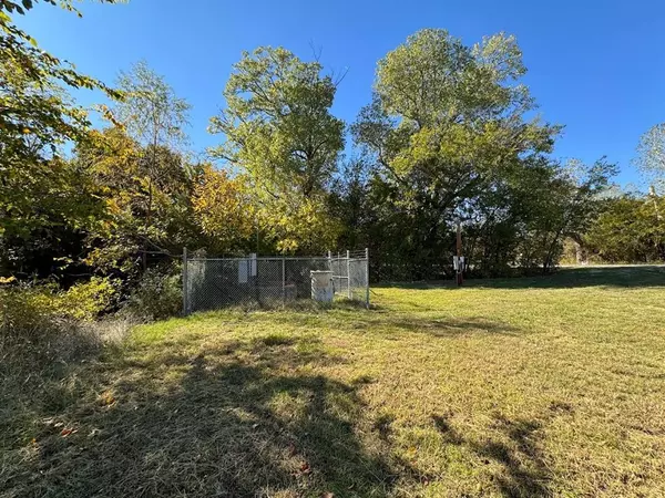 Runaway Bay, TX 76426,lot 24 Port O Call Drive