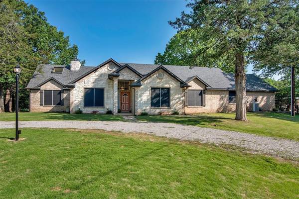 97 Timberbrook Circle,  Denison,  TX 75021