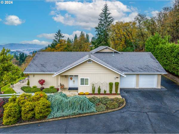 1356 SE LAUREL CT, Roseburg, OR 97470