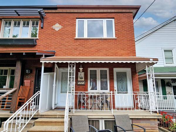 395 Crawford ST, Toronto C01, ON M6J 2W1