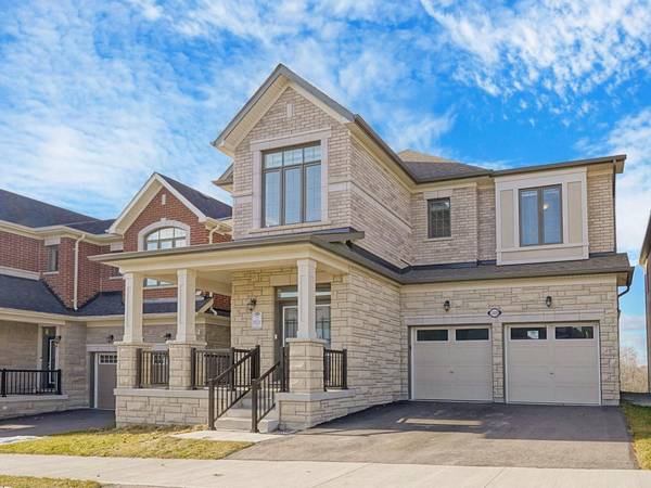 3028 Hollyberry TRL, Pickering, ON L1X 0N5