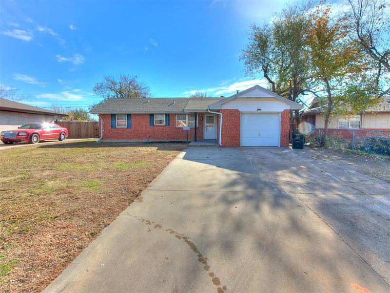 920 SW 1st Street, Moore, OK 73160