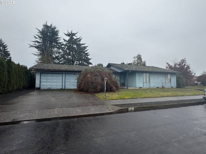 1409 LAWNRIDGE AVE, Springfield, OR 97477