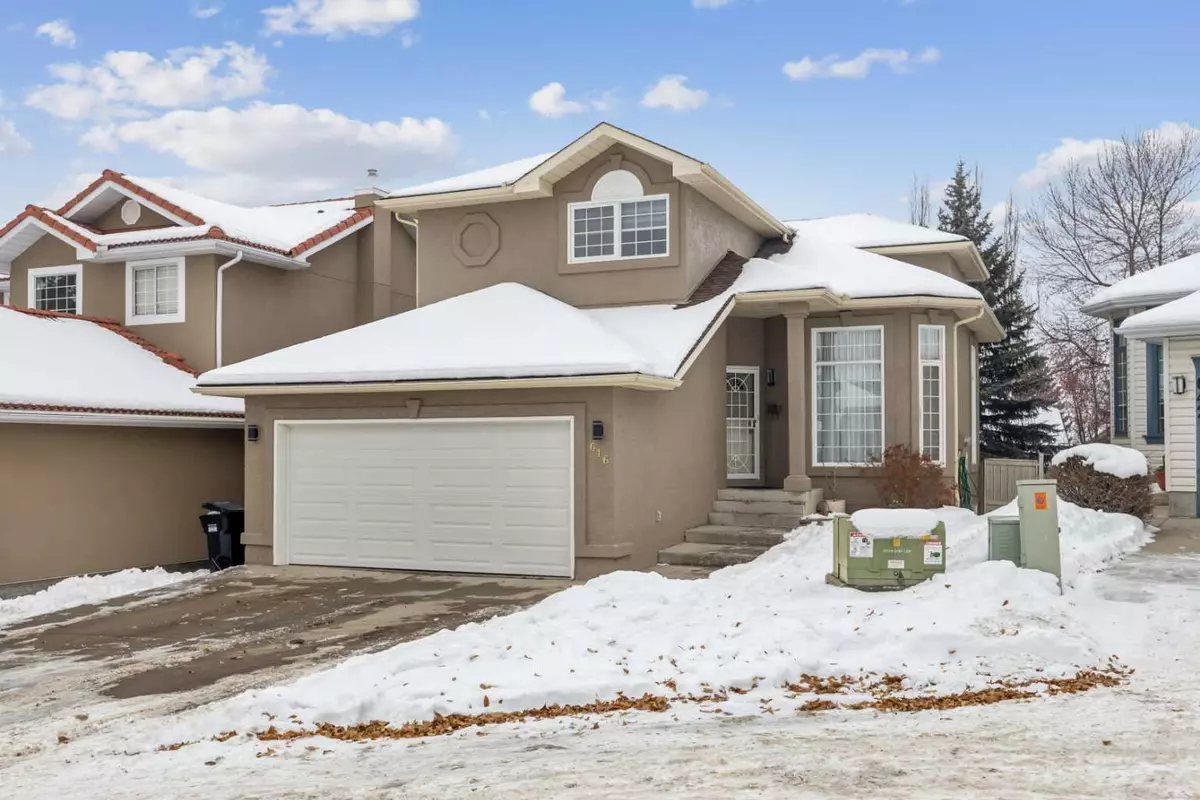 Calgary, AB T3H 3C3,646 Sierra Morena CT SW