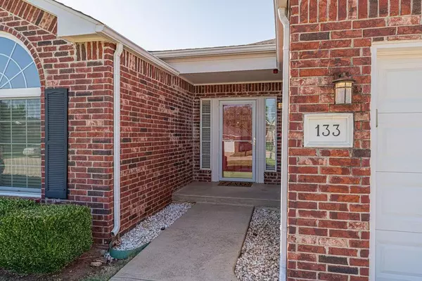 Midwest City, OK 73130,133 Bradford Place