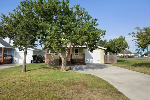 Rockport, TX 78382,1403 Young Street