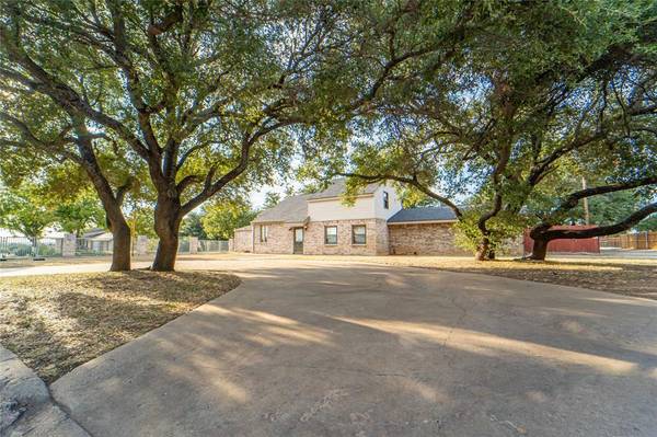 2600 Sha Lane,  Breckenridge,  TX 76424