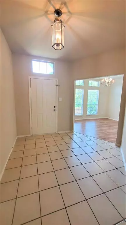 Fort Worth, TX 76179,6053 Beachview Lane