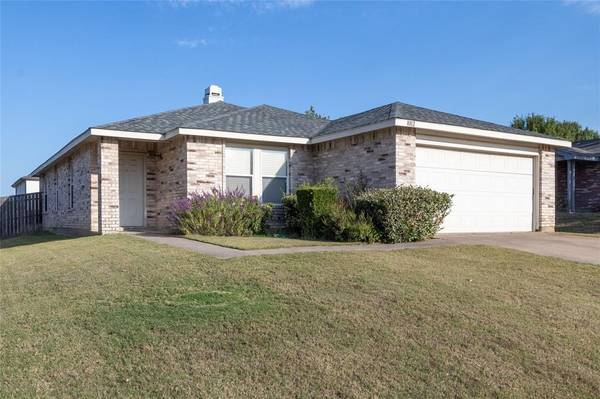 8812 Swan Park Drive,  Denton,  TX 76210