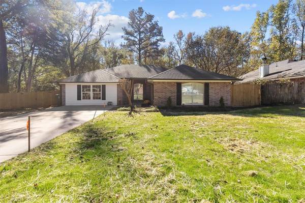 15631 Brittain Court, Lindale, TX 75771