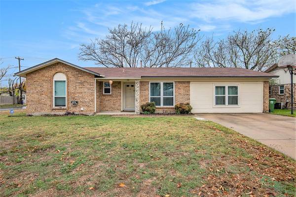 6051 Lalagray Lane, Watauga, TX 76148