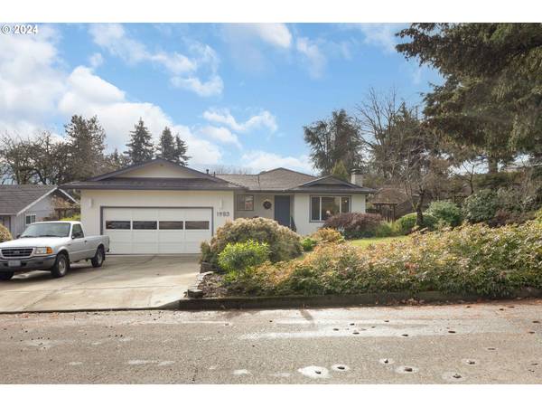 1953 NW LAMONT AVE, Roseburg, OR 97471