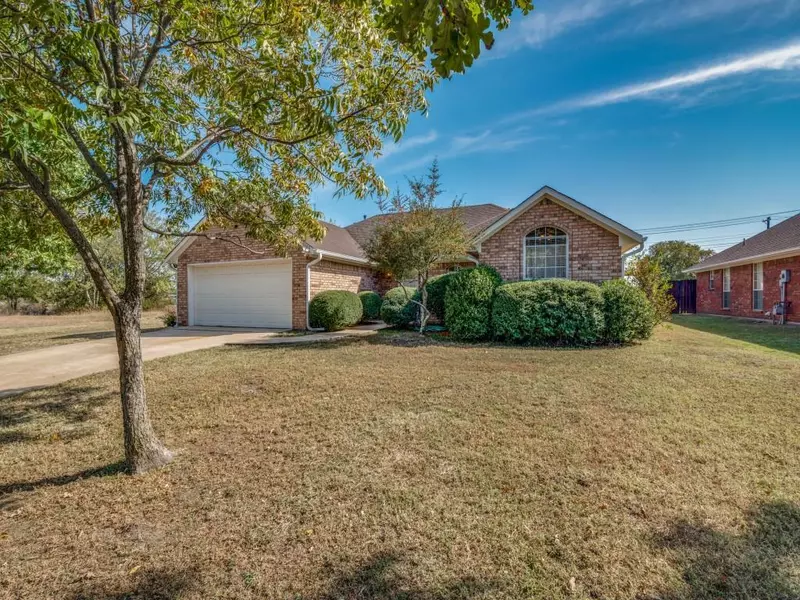 9609 La Rochelle Drive, Greenville, TX 75402