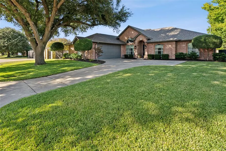 3120 Riverwood Drive, Fort Worth, TX 76116