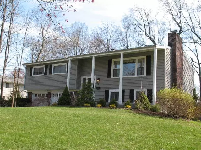 369 Riverdale Dr, Aberdeen Twp., NJ 07735