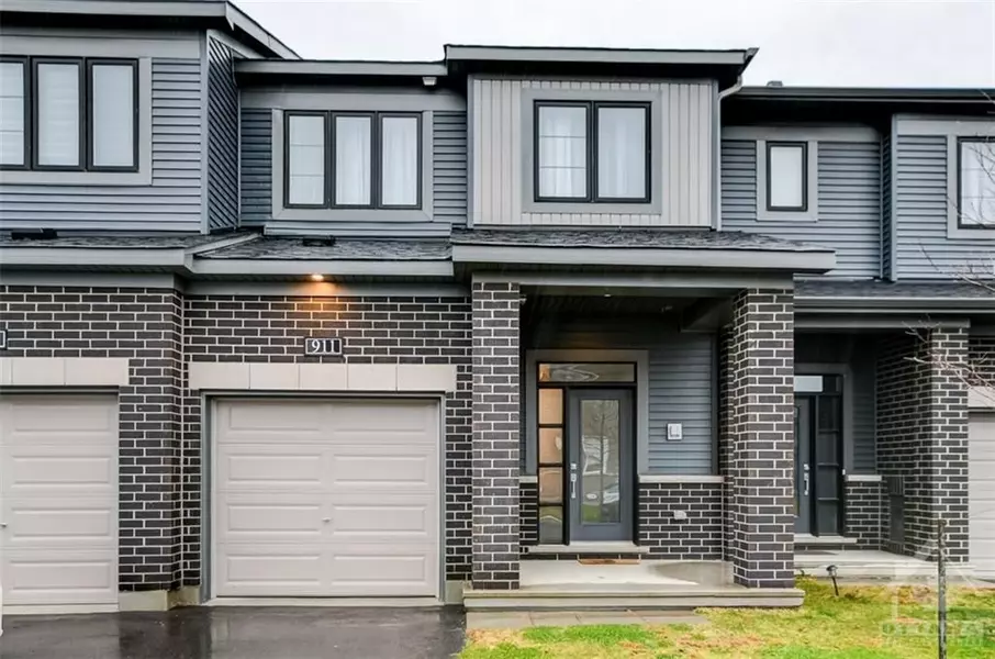 911 ATHENRY CT, Barrhaven, ON K2J 7C5