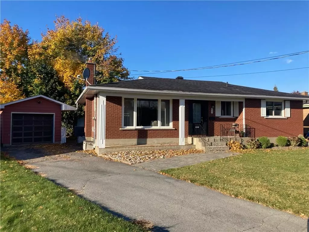 Cornwall, ON K6H 5C9,821 HALDIMAND CRES