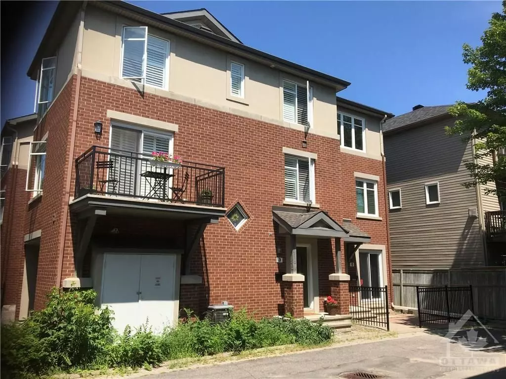 Glebe - Ottawa East And Area, ON K1S 5S3,3 CARRAWAY N/A