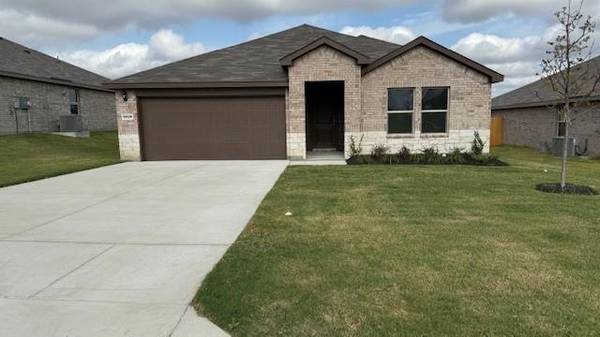 13520 GUNSMOKE Lane, Cresson, TX 76035