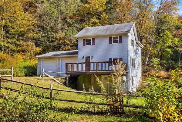 287 North Fireline Road,  Parryville Borough,  PA 18071