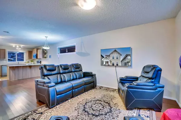 Calgary, AB T3N0M4,61 Redstone Villas NE