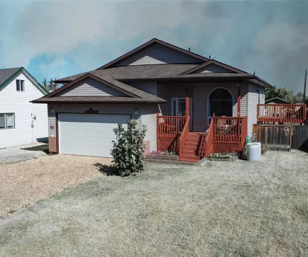 4503 50 ST, Rycroft, AB T0H 3A0