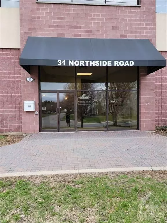 31 NORTHSIDE RD #204, Bells Corners And South To Fallowfield, ON K2H 8S1