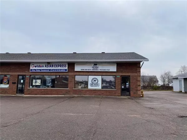 Renfrew, ON K8H 1X2,3477 PETAWAWA BLVD #A