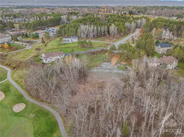 Constance Bay - Dunrobin - Kilmaurs - Woodlawn, ON K0A 1T0,133 PINE VALLEY CT