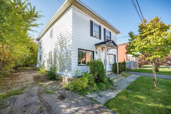 Renfrew, ON K8A 6B3,450-452 D'ARCY ST