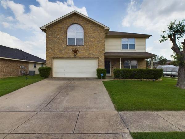 9661 Olivia Drive, Fort Worth, TX 76108